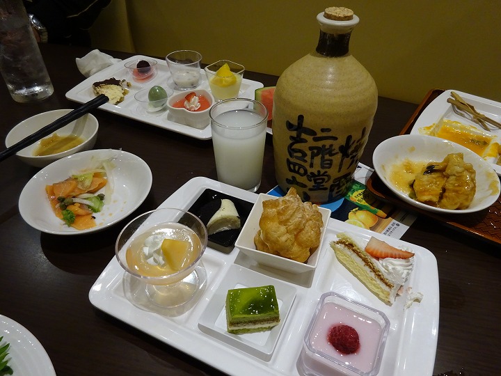 アイスクリーム、ケーキ等