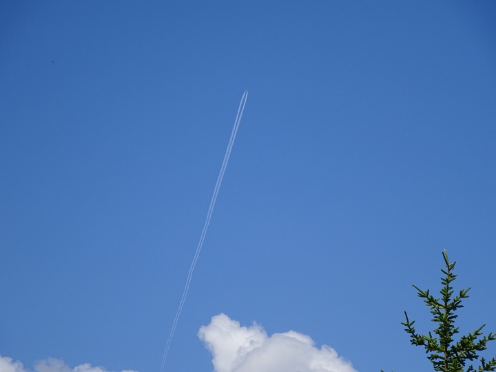 ひこうき雲